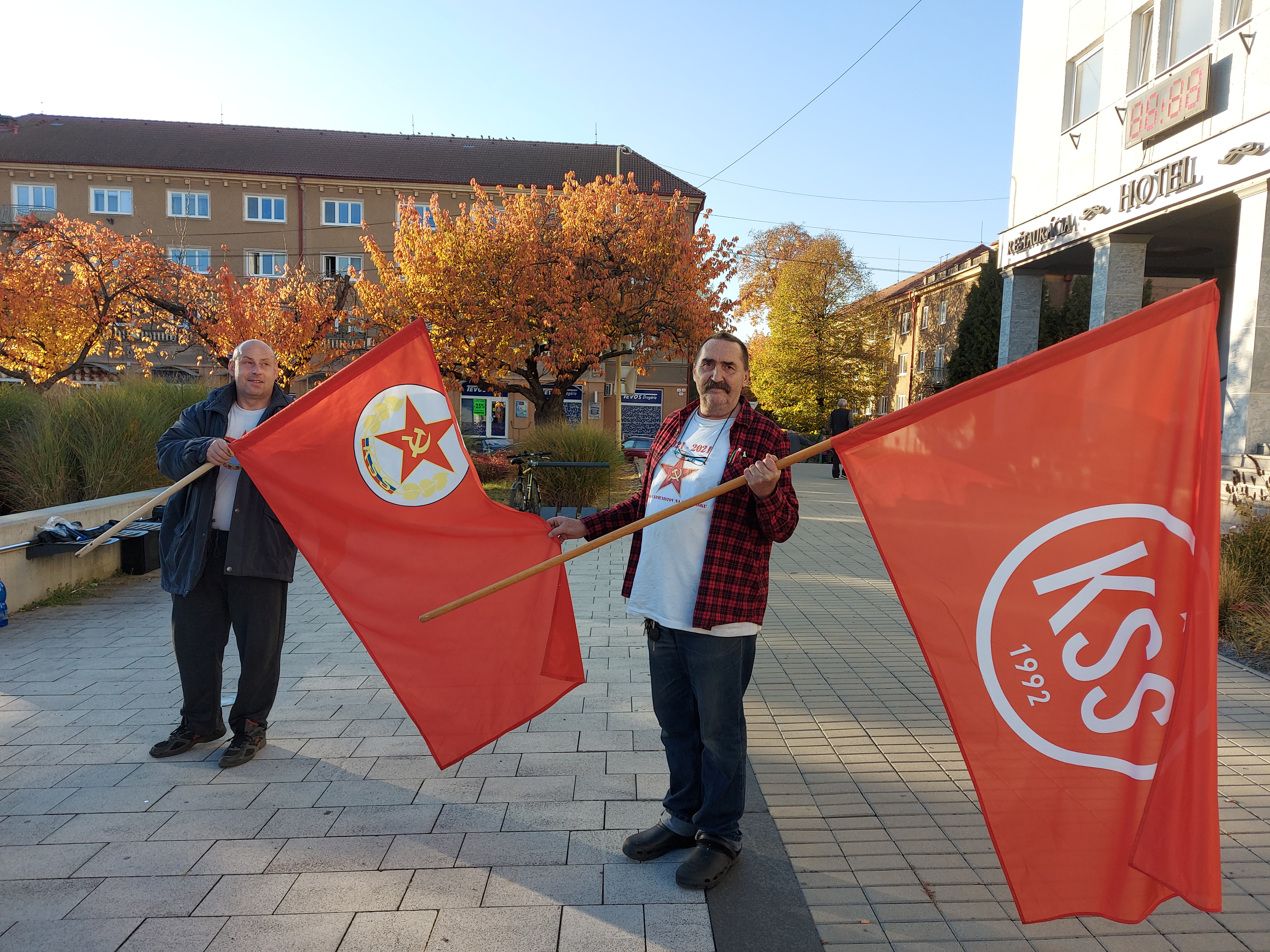 Komunisti protestovali v Prievidzi. FOTO